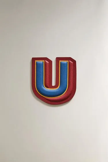 Кожаный нашивной патч с буквой u