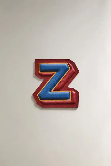 Наклейка из кожи с буквой z