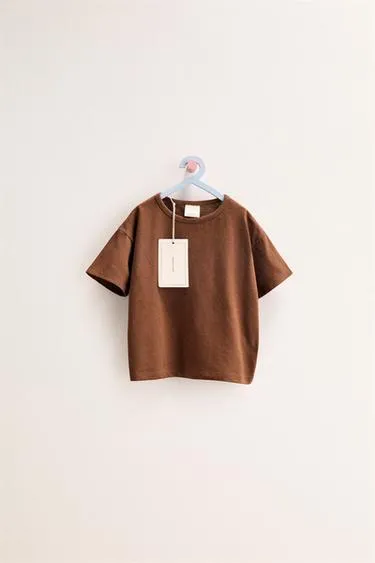 Zara «Timeless» - однотонная футболка из хлопка и льна- Заказать в России