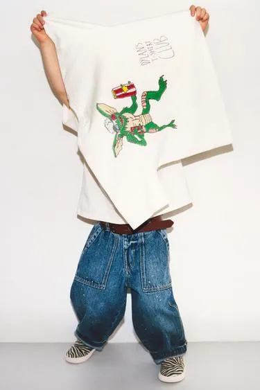 Футболка с иллюстрацией Gremlins™ & © X Dylan´S T-Shirt Club X Zara- Заказать в России