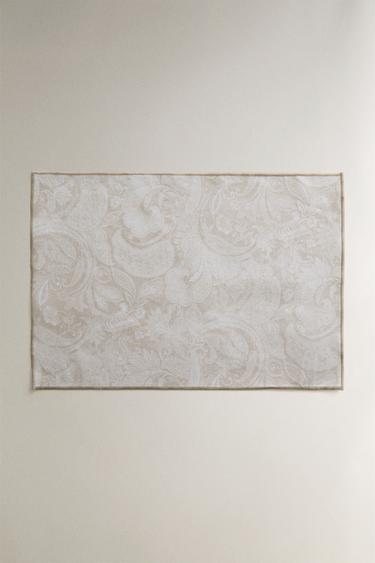 Zara Плетеная простыня с печаткой PAISLEY, покрытая смолой купить с доставкой.