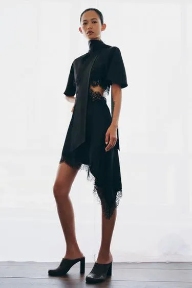 Атласное платье с кружевом — коллекция Zara «Zw»- Заказать в России