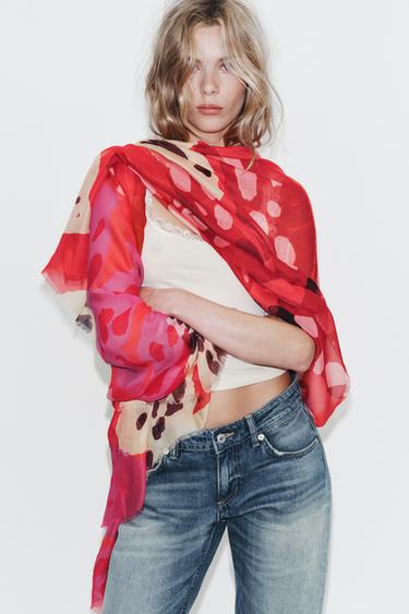 Zara Шарф из модала и шелка с принтом гибискуса купить с доставкой.