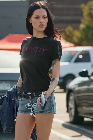 Футболка с эффектом потертости Sex & The City™