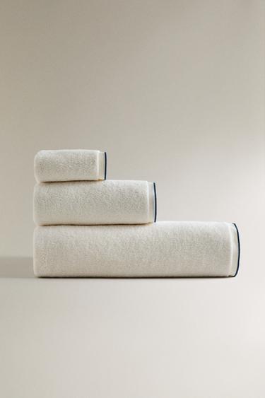 Zara Махровое банное полотенце с контрастной отстрочкой купить с доставкой.
