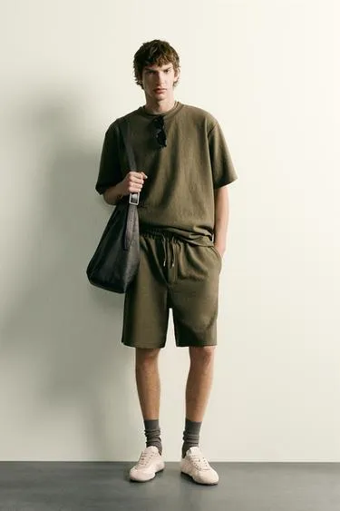 Футболка Relaxed Fit из рельефной ткани- Заказать в России