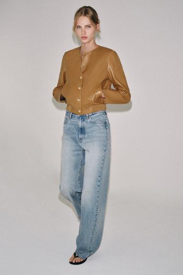 Zara Бомбер из 100% кожи — коллекция ZARA «ZW» купить с доставкой.
