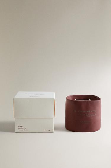 Zara Ароматическая свеча BASILICUM (430 г) купить с доставкой.
