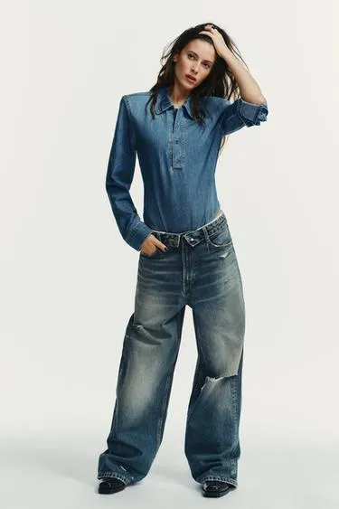 Футболка-боди в стиле рубашки с наплечниками