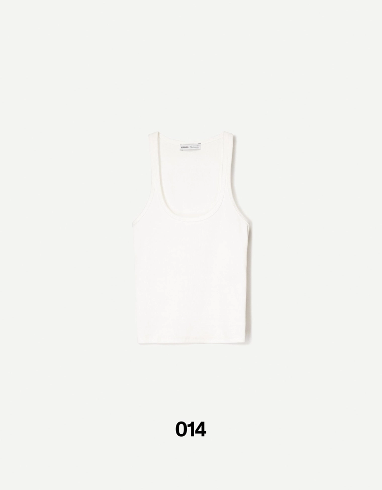 Топ из трикотажа в рубчик