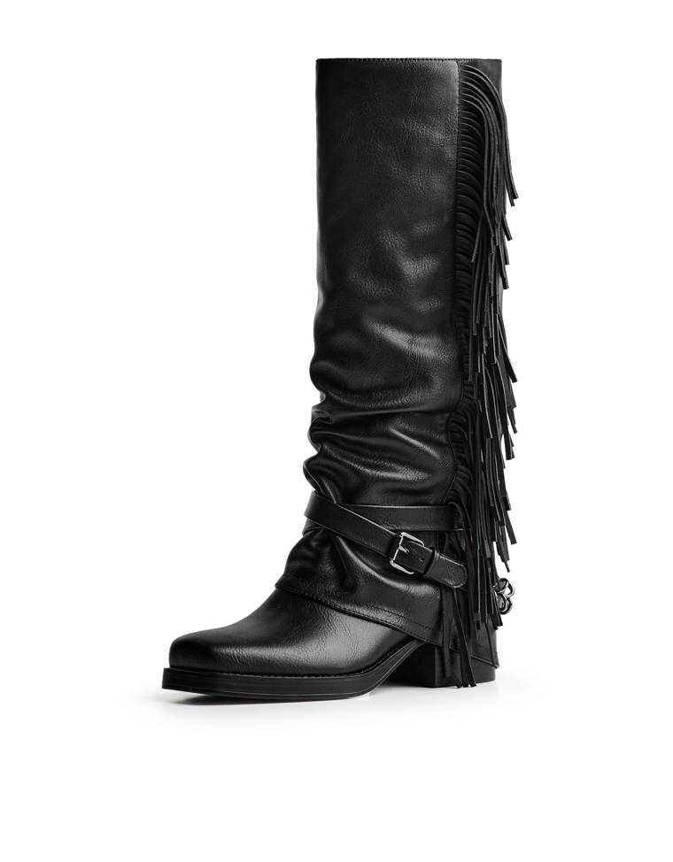 Ботфорты на плоской подошве с бахромой