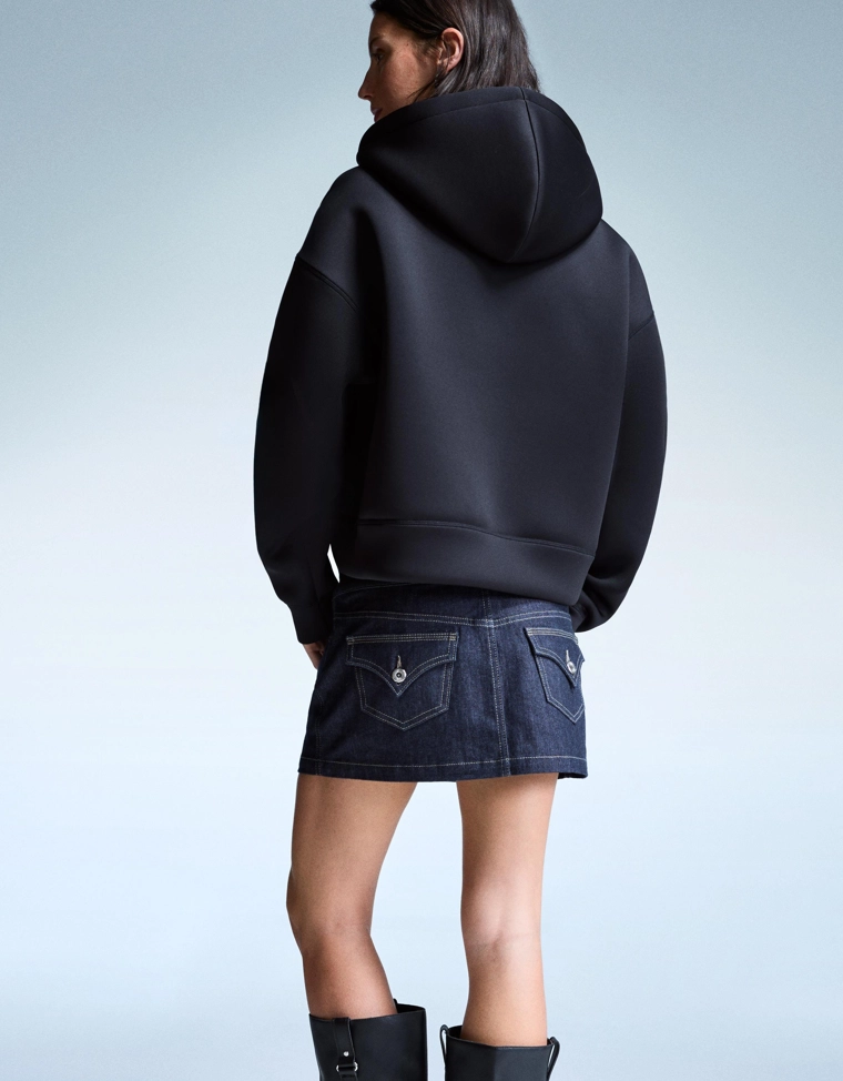 Толстовка оверсайз на молнии, с эффектом неопрена