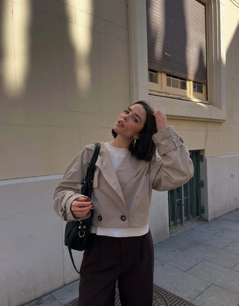 Короткая куртка-тренч