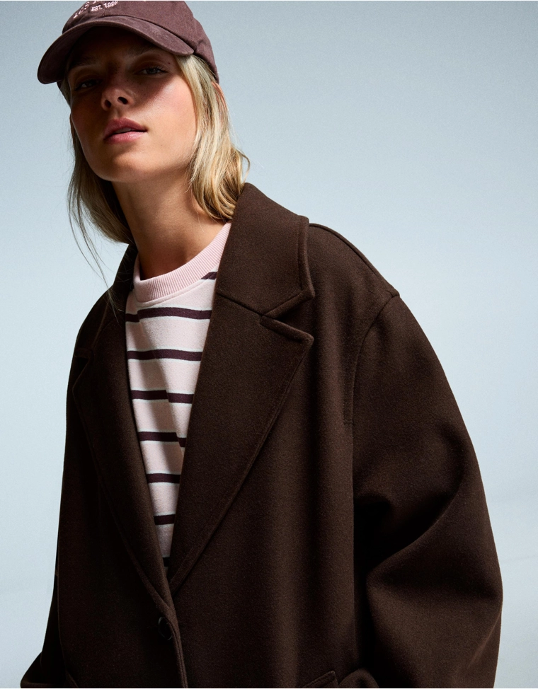 Длинное пальто из мягкой ткани