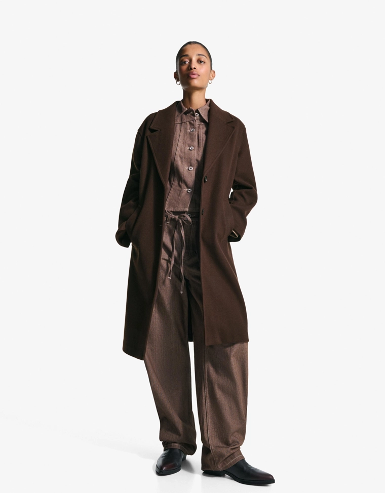 Длинное пальто из мягкой ткани