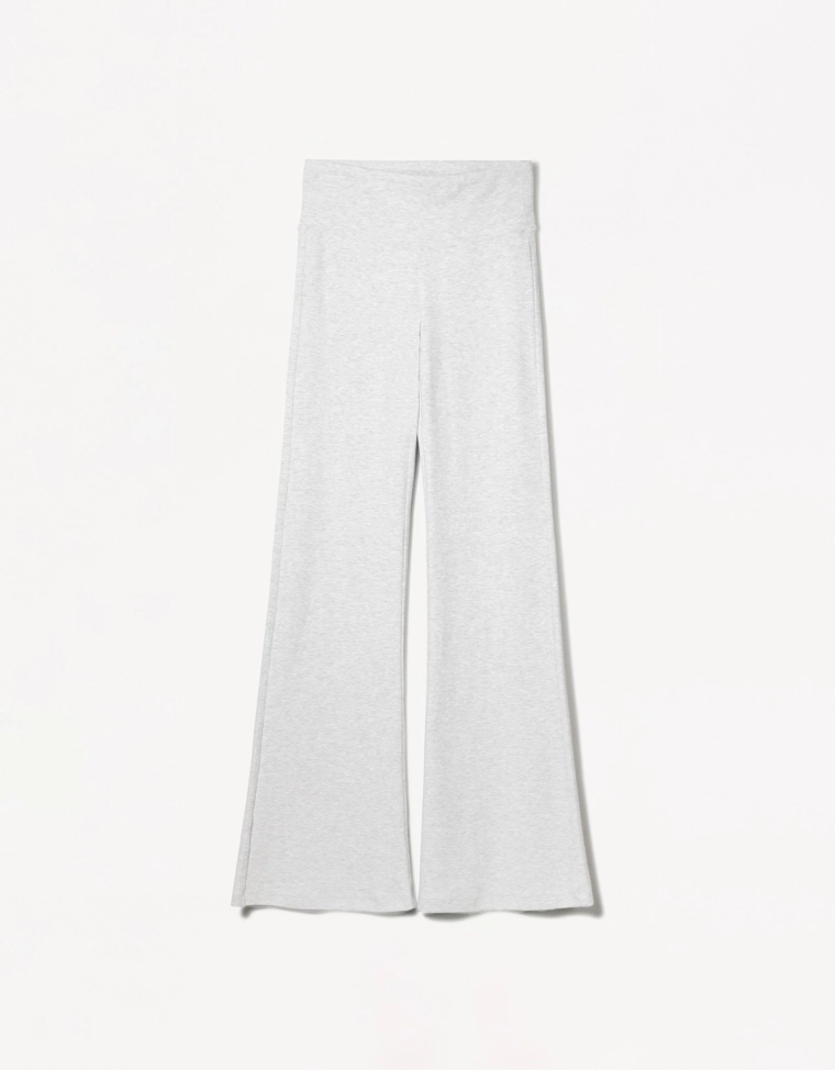 Расклешенные брюки