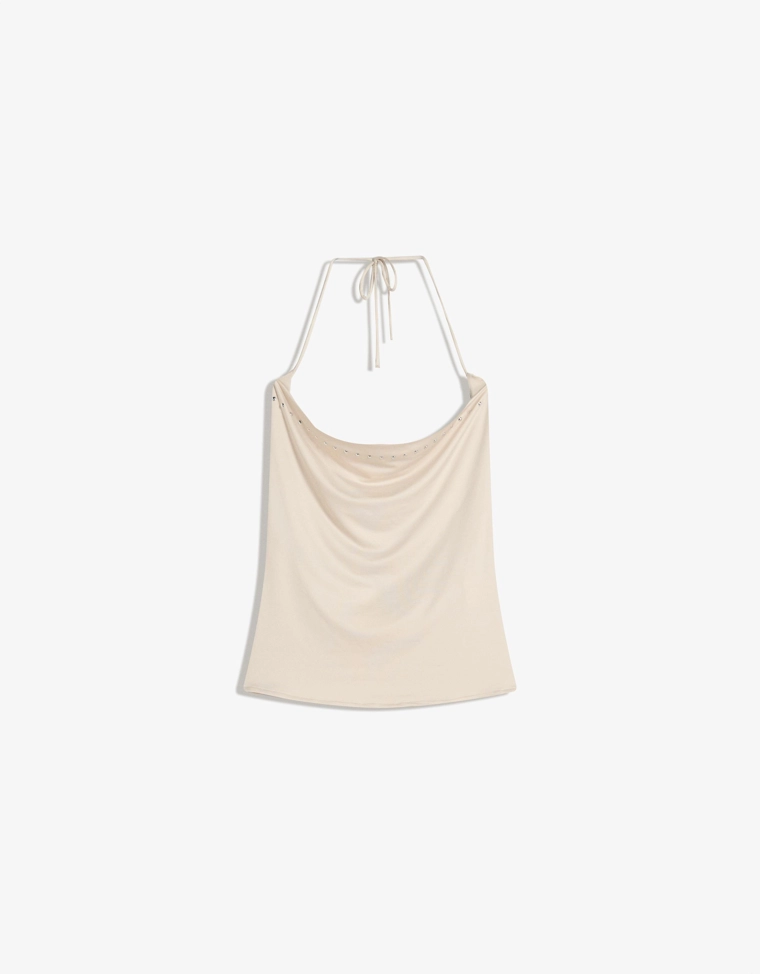 Топ со сборкой и декоративными заклепками