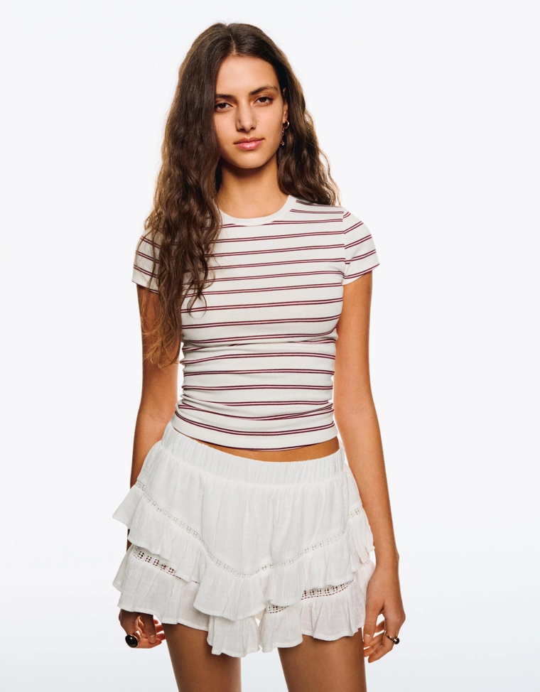 Футболка с круглым вырезом