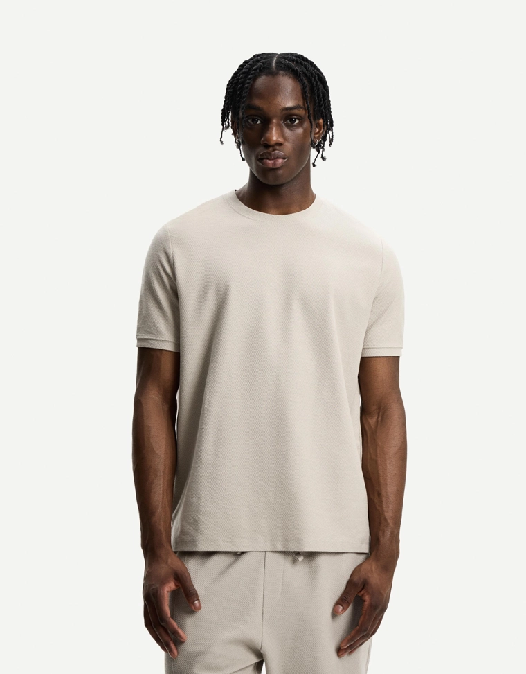 Вязаная футболка