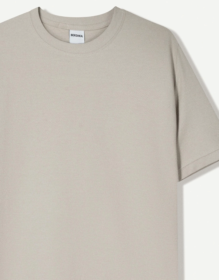 Вязаная футболка