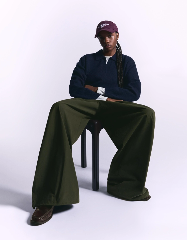 Брюки-бананы из высокотехнологичного материала