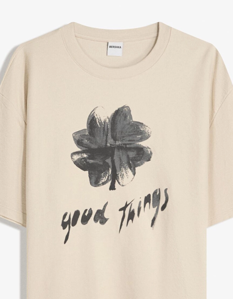 Футболка с короткими рукавами из рельефной ткани с принтом