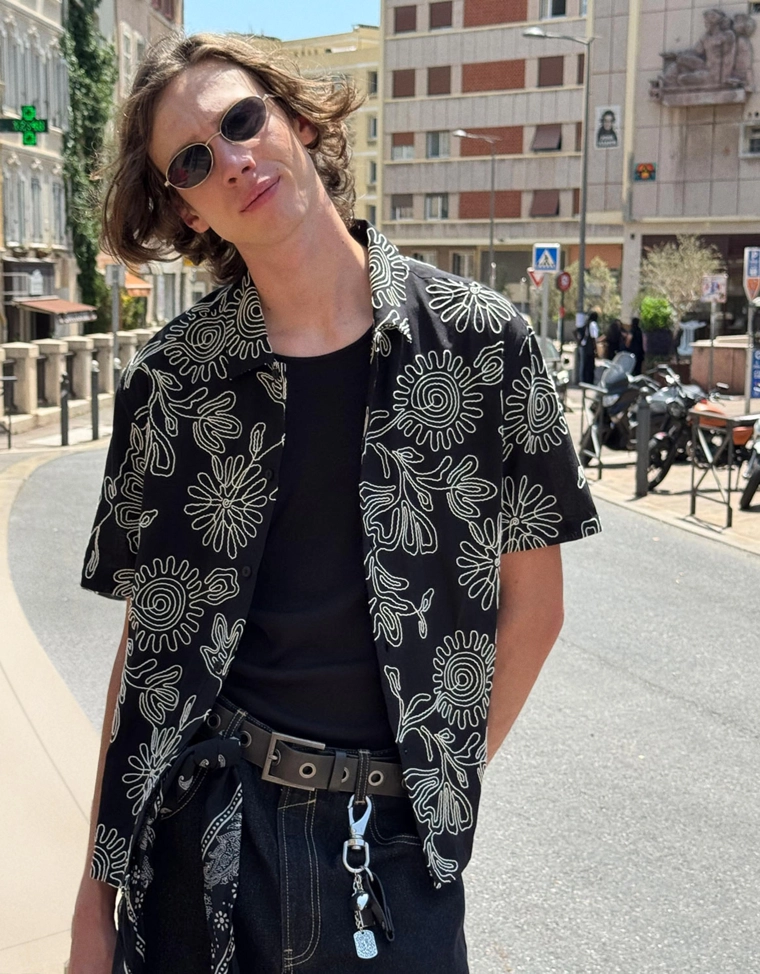 Рубашка с короткими рукавами и вышивкой