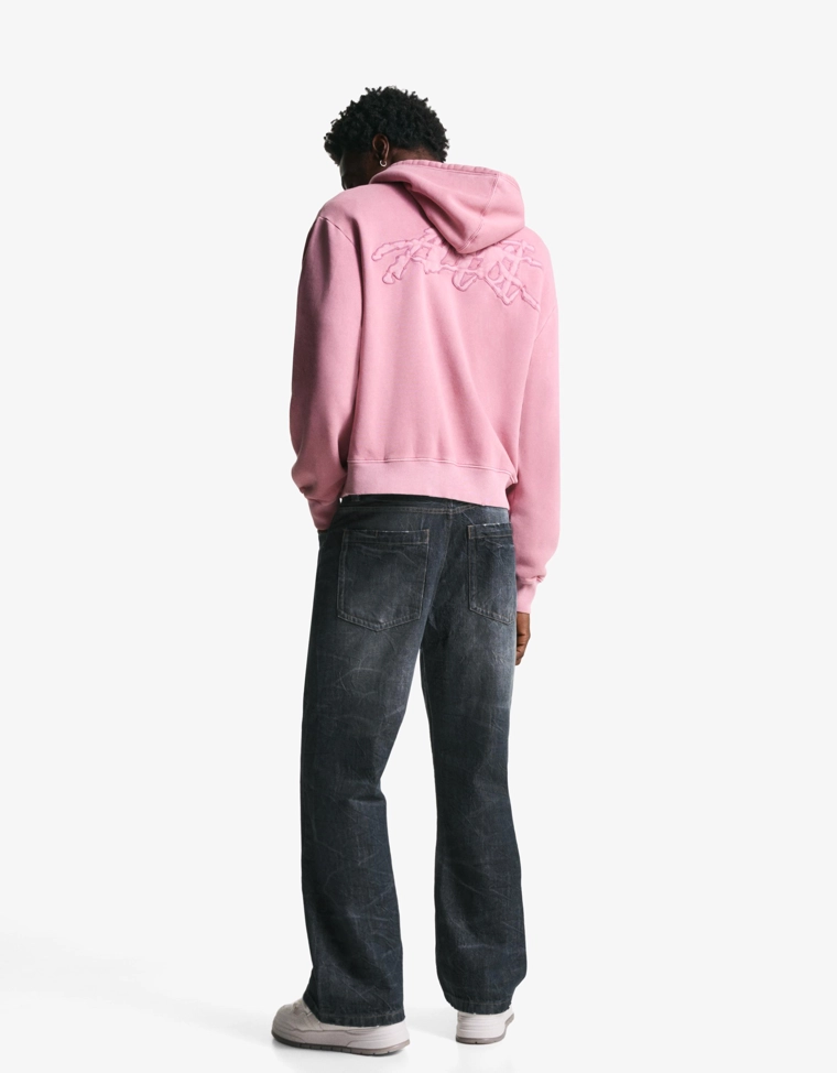 Расклешенные джинсы свободного кроя