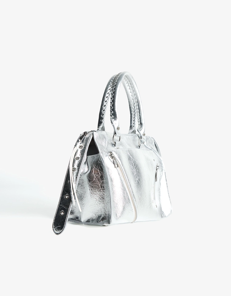 Сумка в байкерском стиле