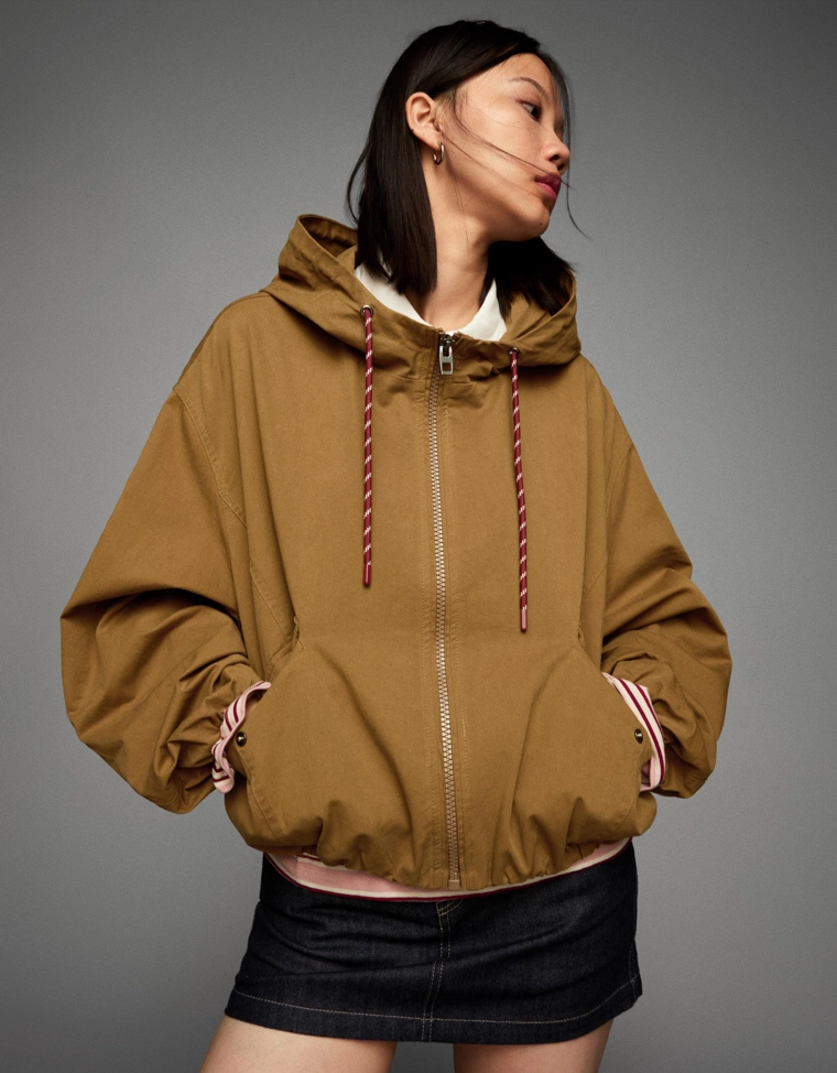 Куртка с капюшоном