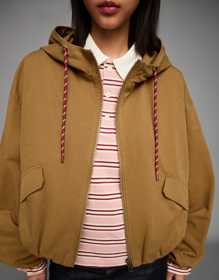 Куртка с капюшоном