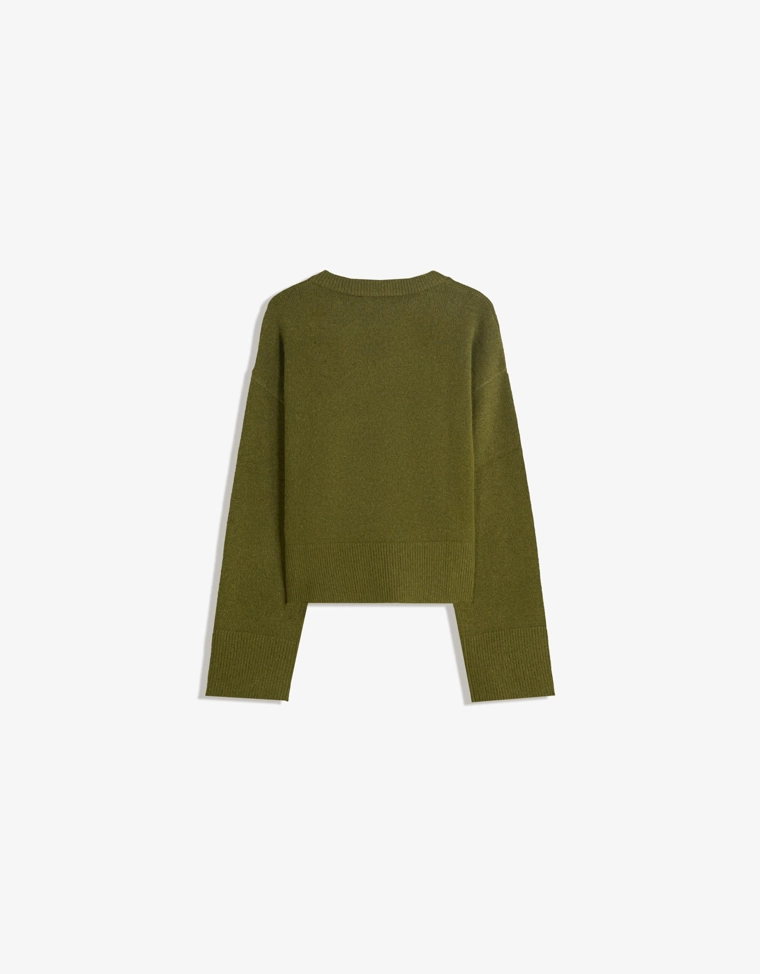 Свитер оверсайз в рубчик по низу