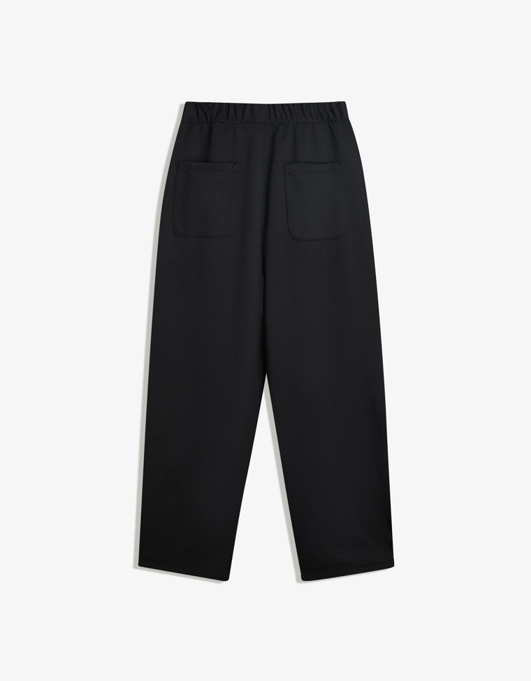 Джоггеры объемного свободного кроя