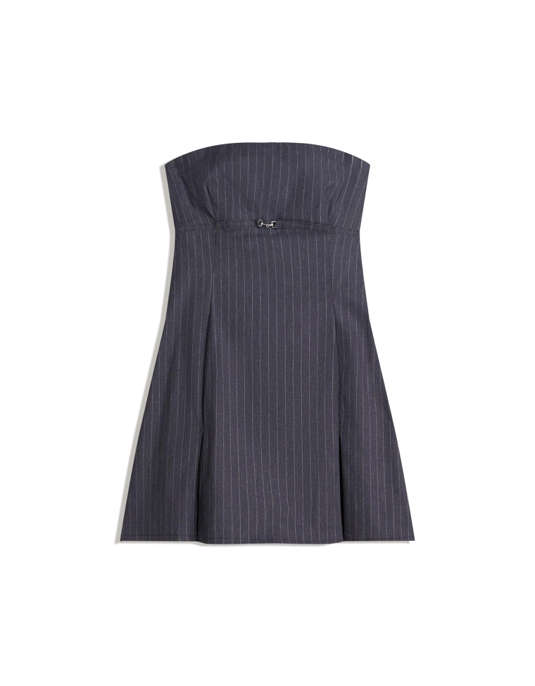 Мини-платье с лифом-бандо и поясом