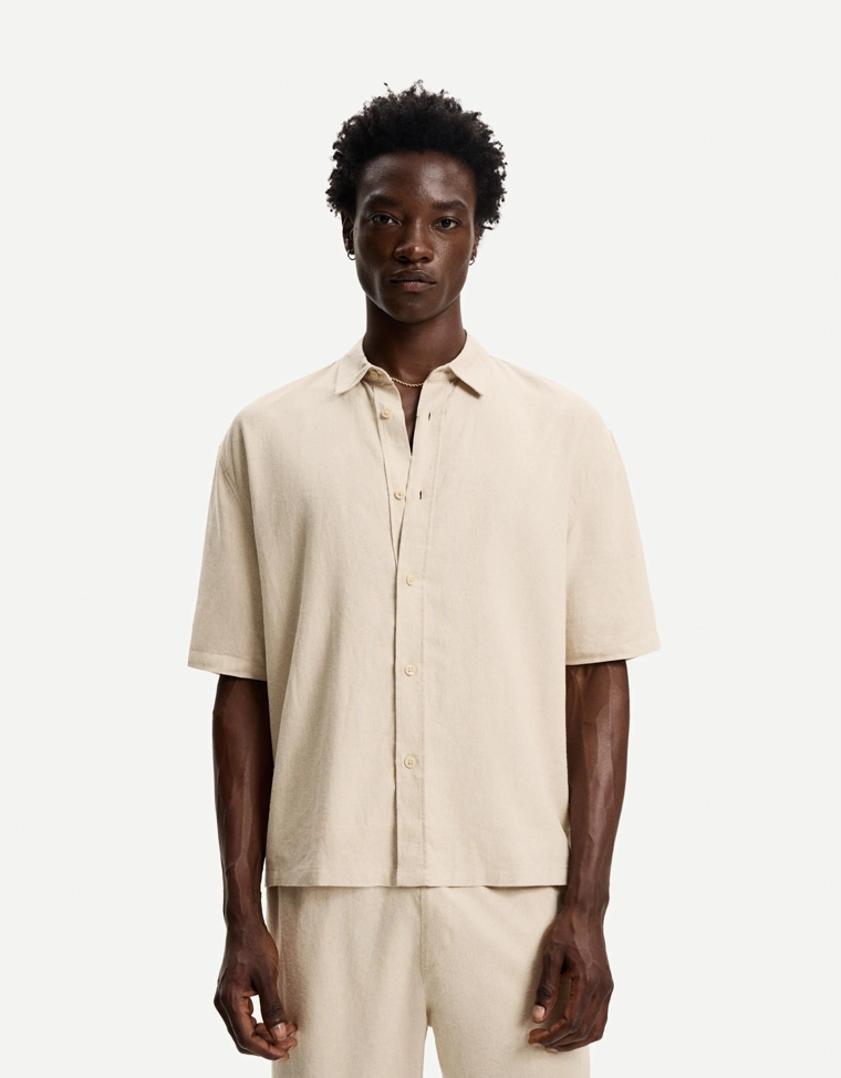 Рубашка из смесового льна с короткими рукавами