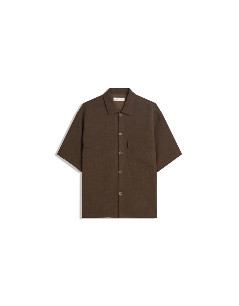 Рубашка классического кроя с короткими рукавами
