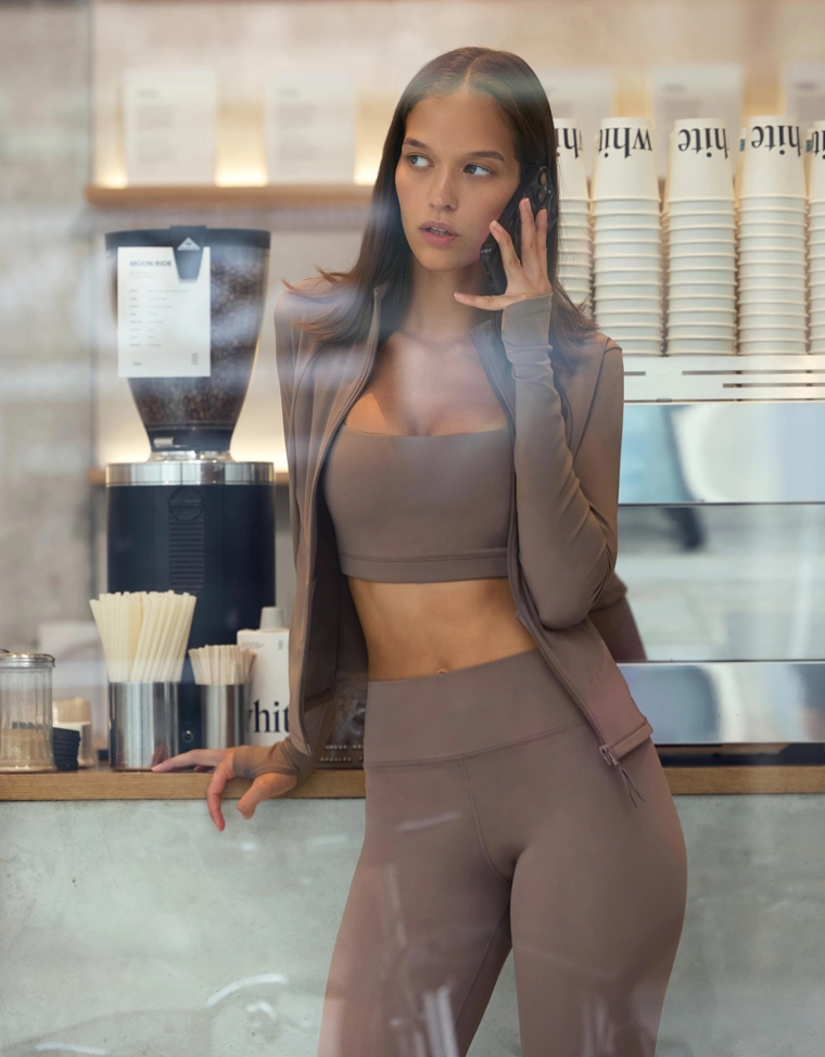 Куртка из быстросохнущей и дышащей ткани с молнией