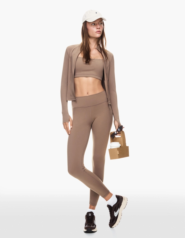 Куртка из быстросохнущей и дышащей ткани с молнией