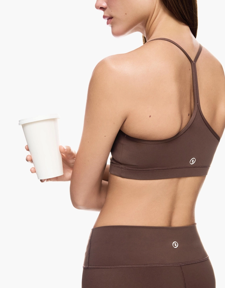 Топ из быстросохнущей дышащей ткани на бретелях