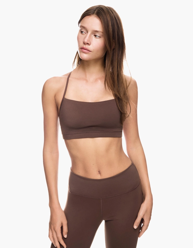 Топ из быстросохнущей дышащей ткани на бретелях