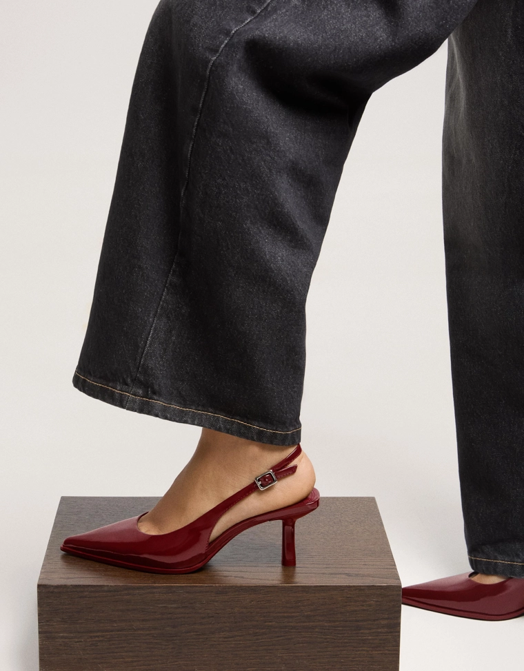 Туфли-мюли на среднем тонком каблуке