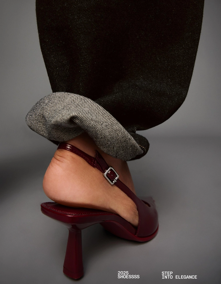 Туфли-мюли на среднем тонком каблуке