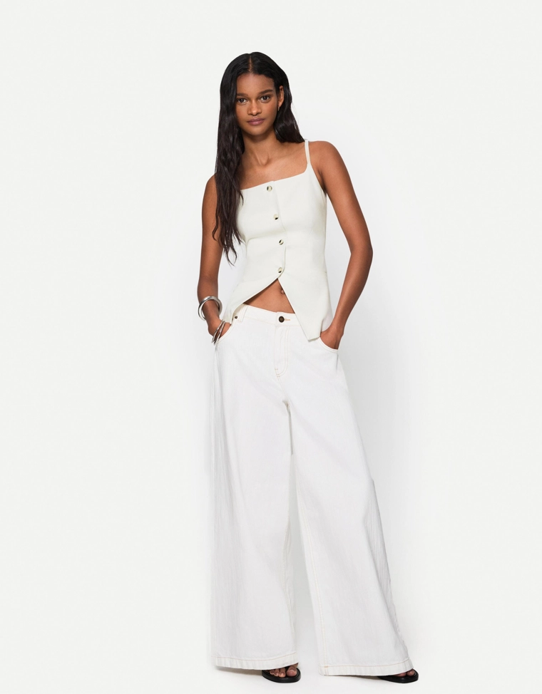 Длинный жилет с квадратным вырезом