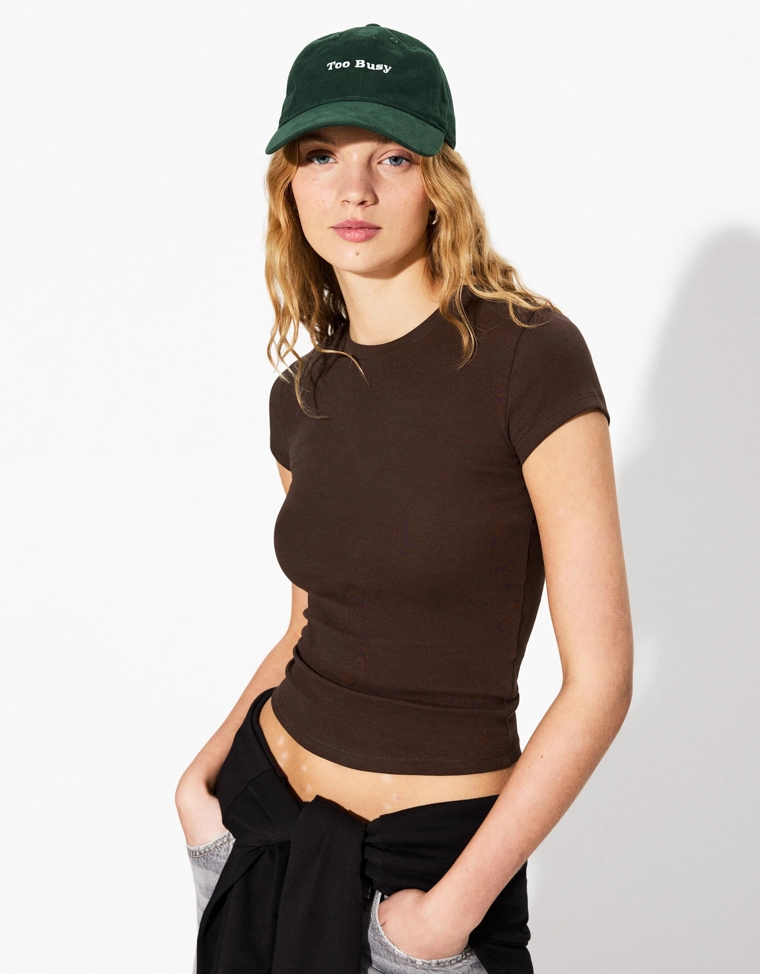 Футболка с круглым вырезом