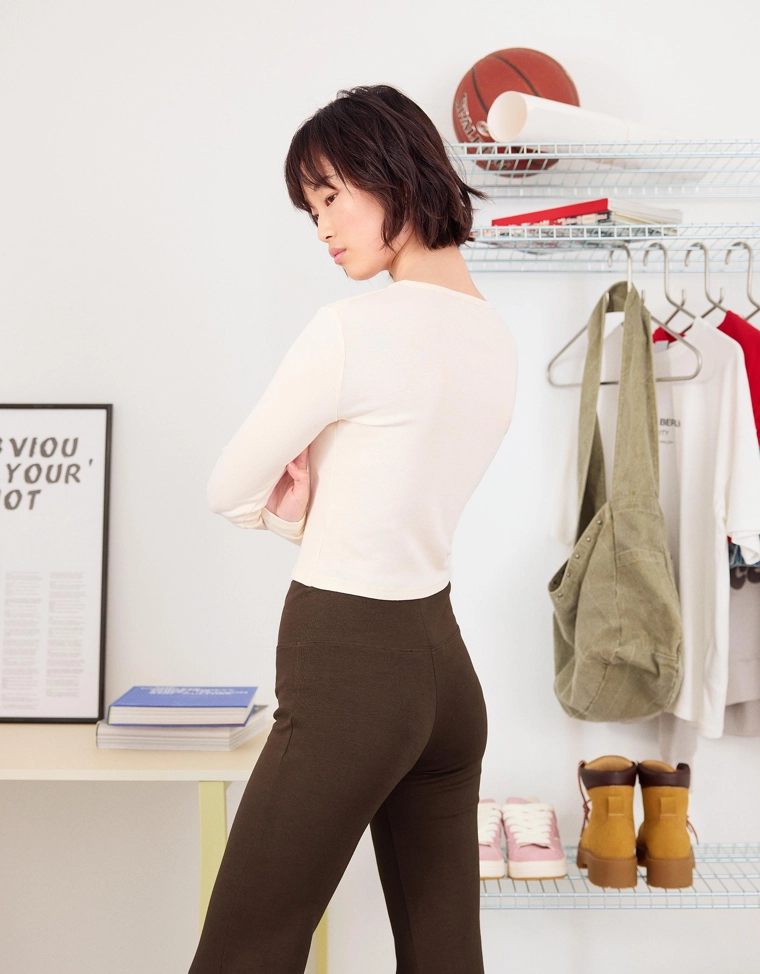 Расклешенные брюки