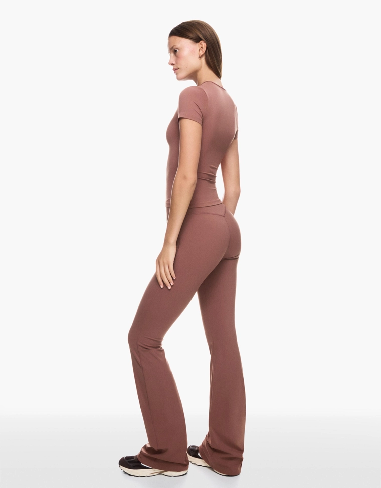 Высокотехнологичные брюки клеш