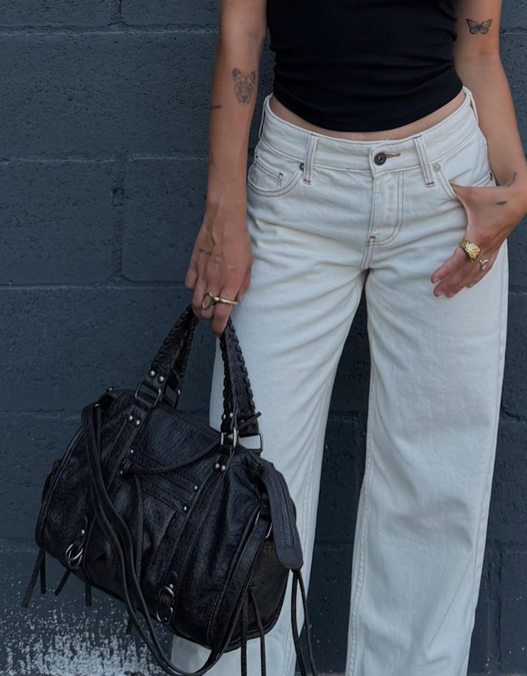 Сумка-боулинг с эффектом потертости и ремнями