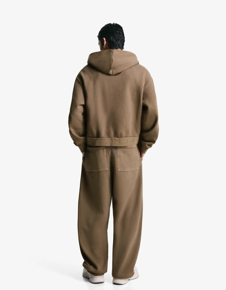 Укороченная толстовка геометрического кроя с застежкой-молнией