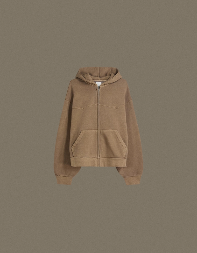 Укороченная толстовка геометрического кроя с застежкой-молнией