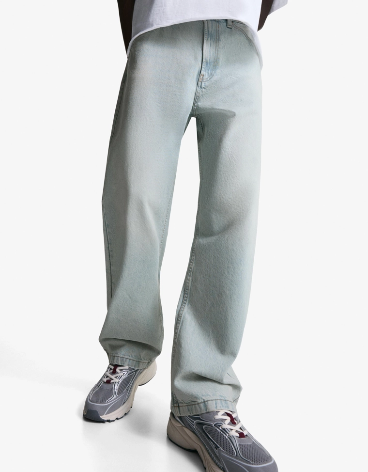 Джинсы свободного кроя